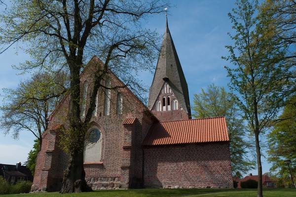 Kirche Dänischenhagen